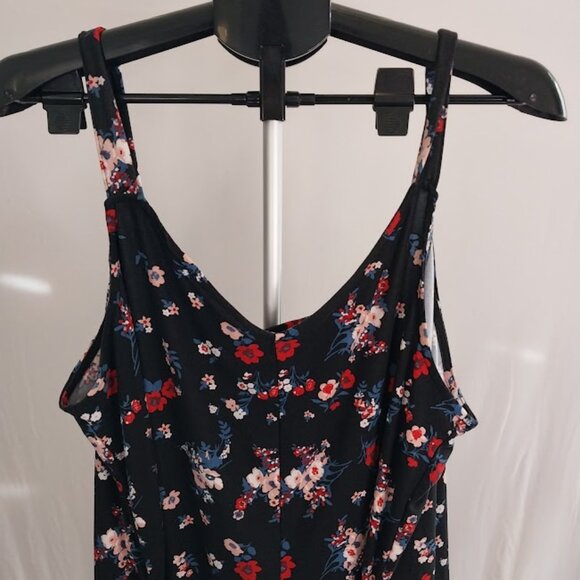 No Boundaries Juniors' Button Front Romper - Picture 8 of 10